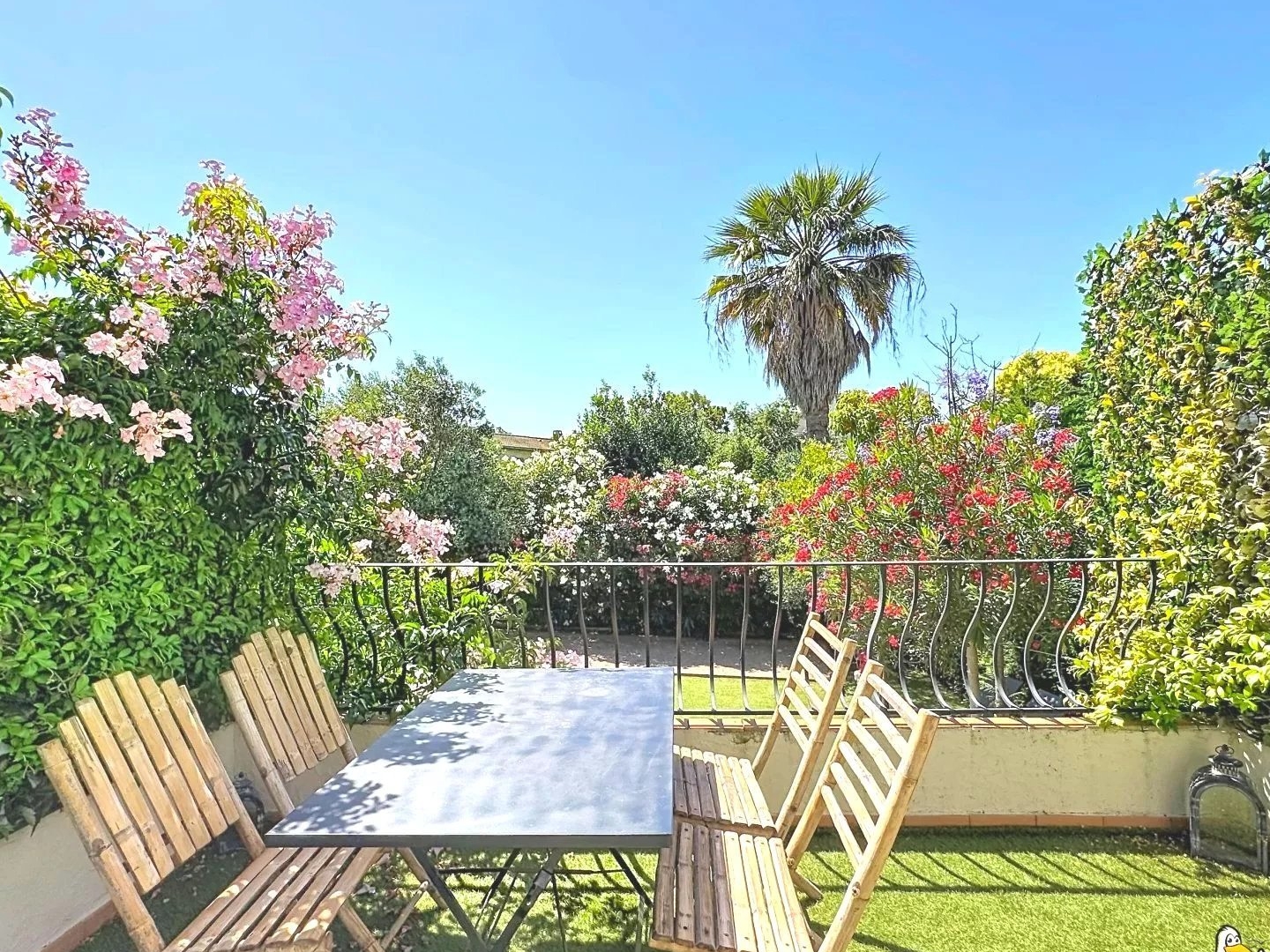 MANDELIEU SITUATION EXCEPTIONNELLE MAISON 117m2 AU SOL RENOVEE QUARTIER RESIDENTIEL PROCHE PLAGES