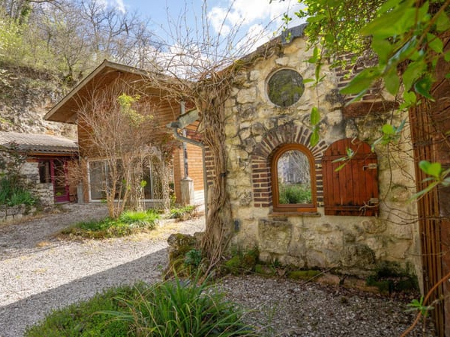 Maison à vendre - 9 pièces - 180m2 - Montaigu-De-Quercy (82150)