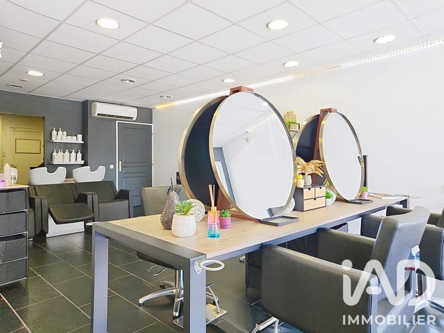 Fonds de commerce 1 pièce 65 m²