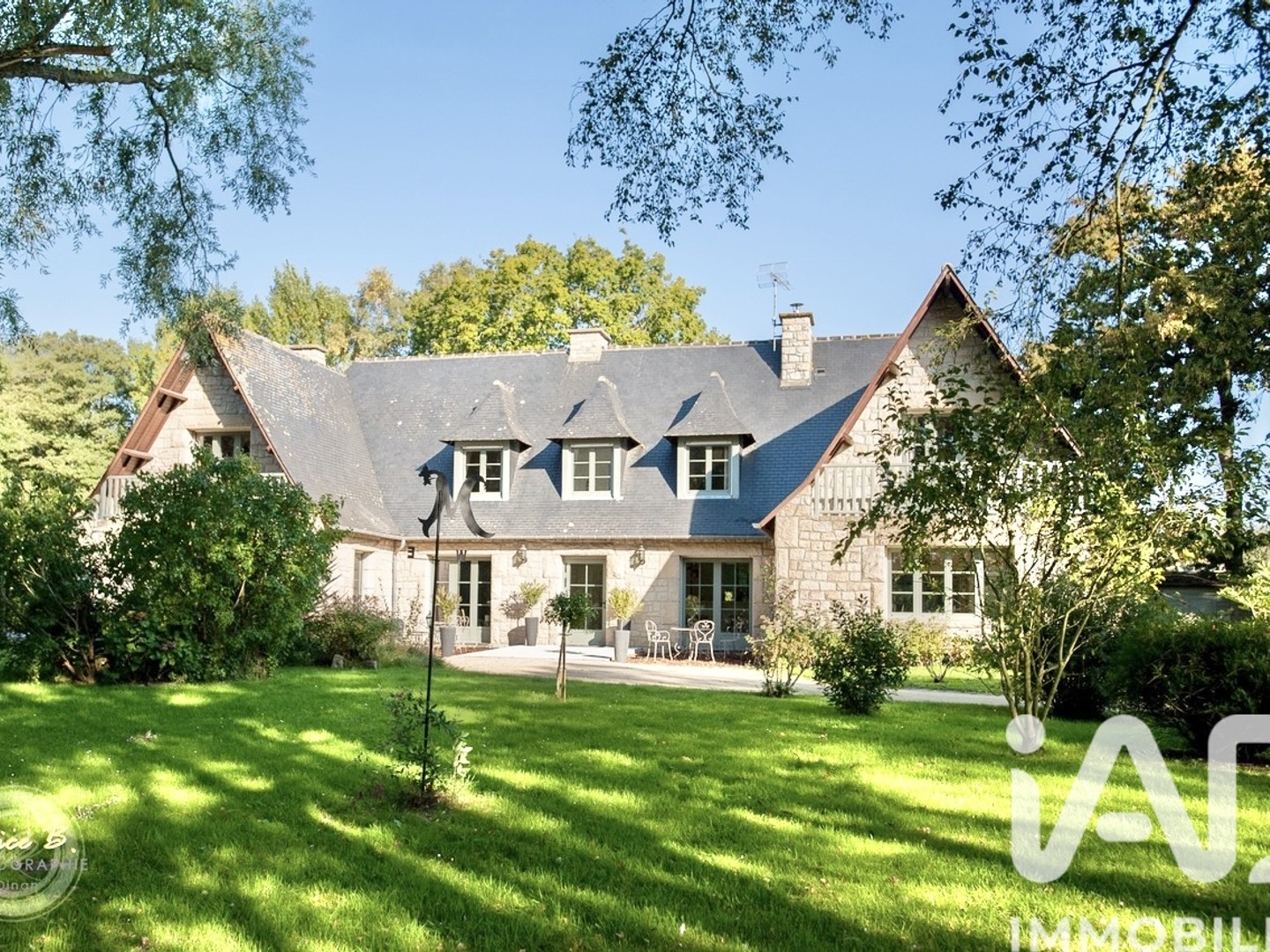 Maison 10 pièces 475 m²