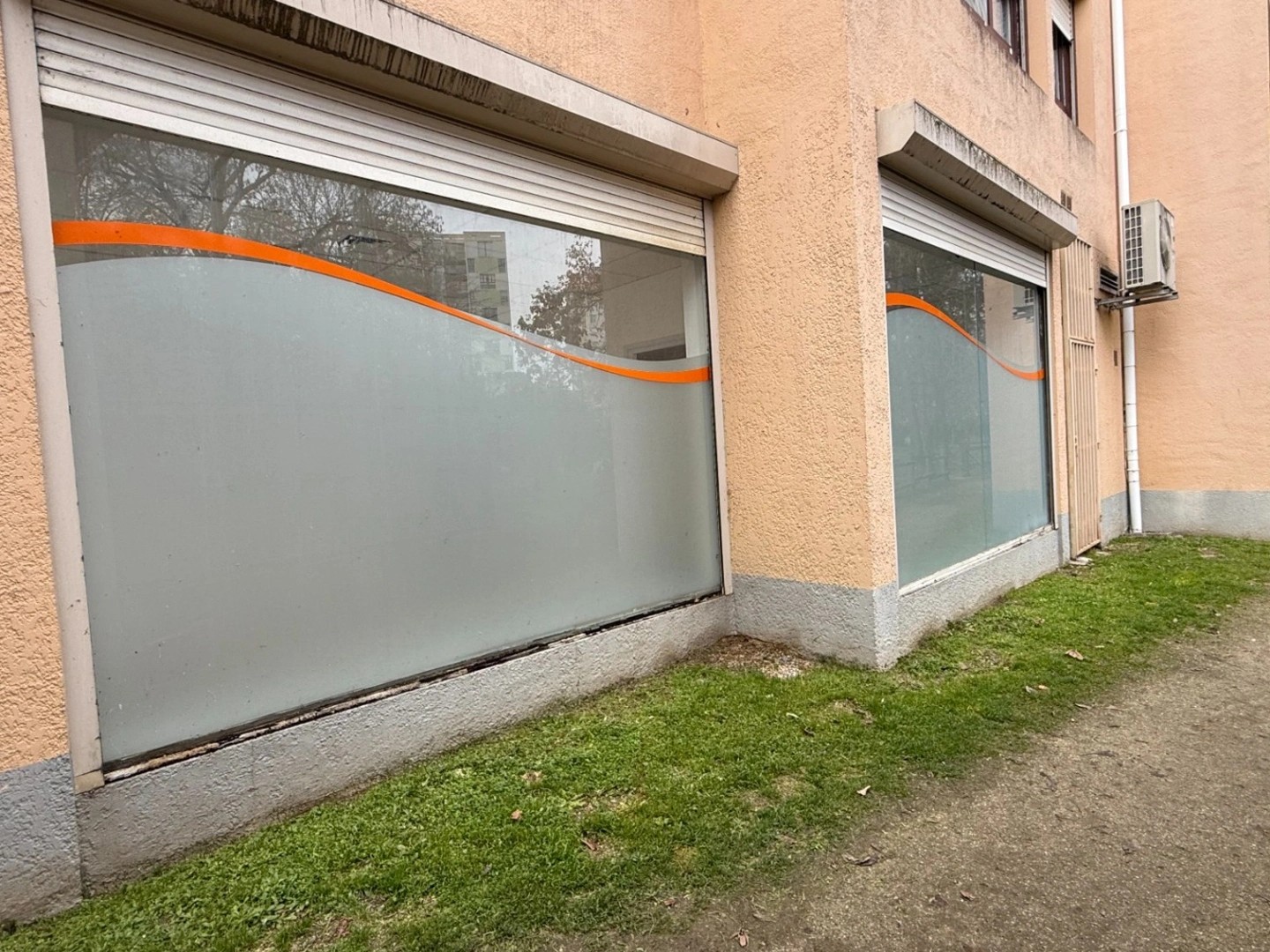 Magasin à vendre - 4 pièces - Tarbes (65000)