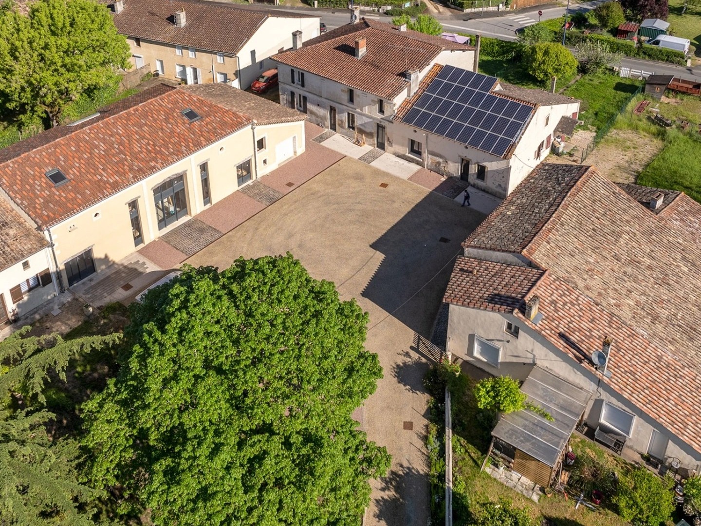Propriété 9 pièces 1085 m²