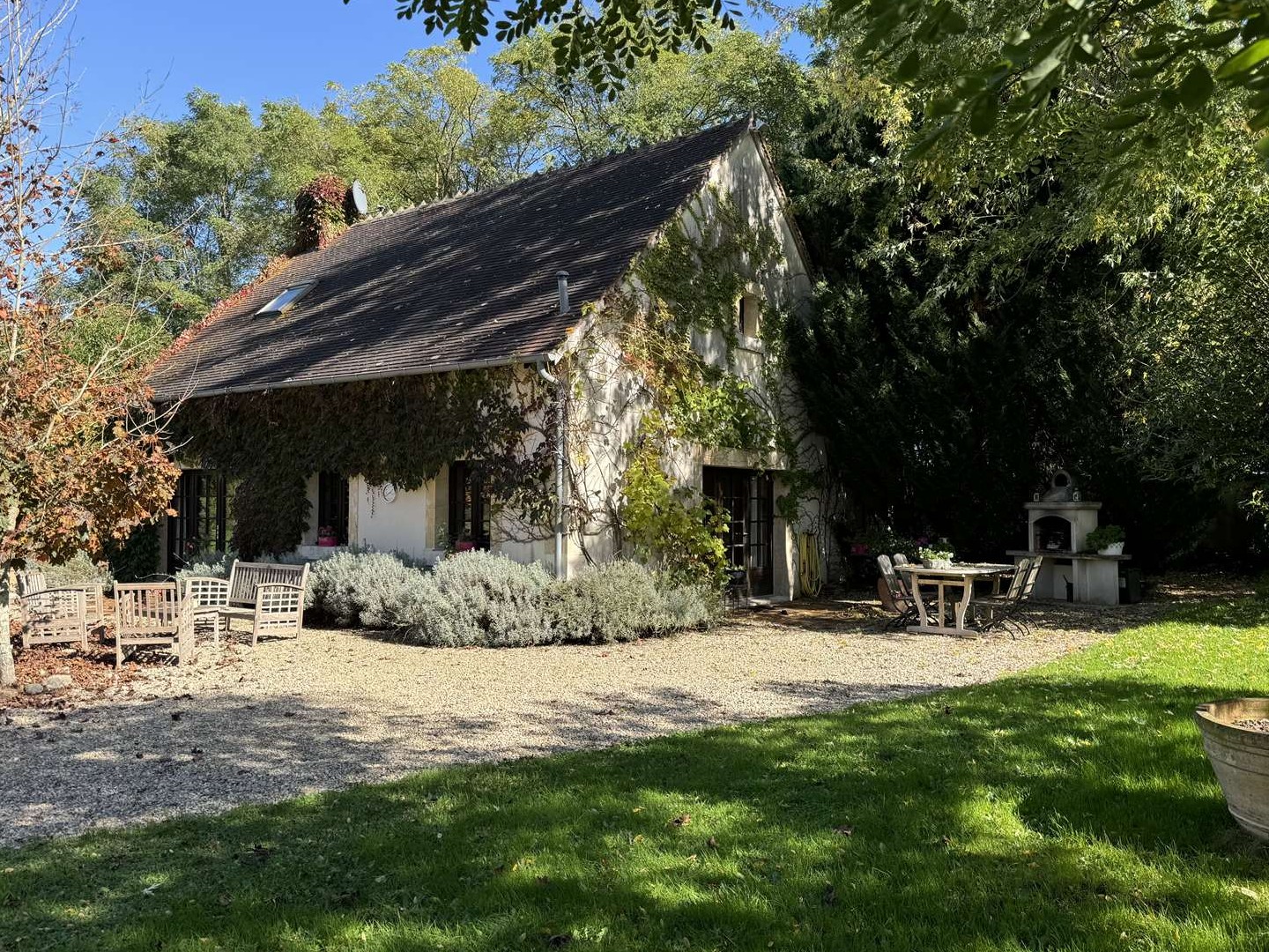 Maison à vendre - 7 pièces - 225m2 - Le Châtelet (18170)