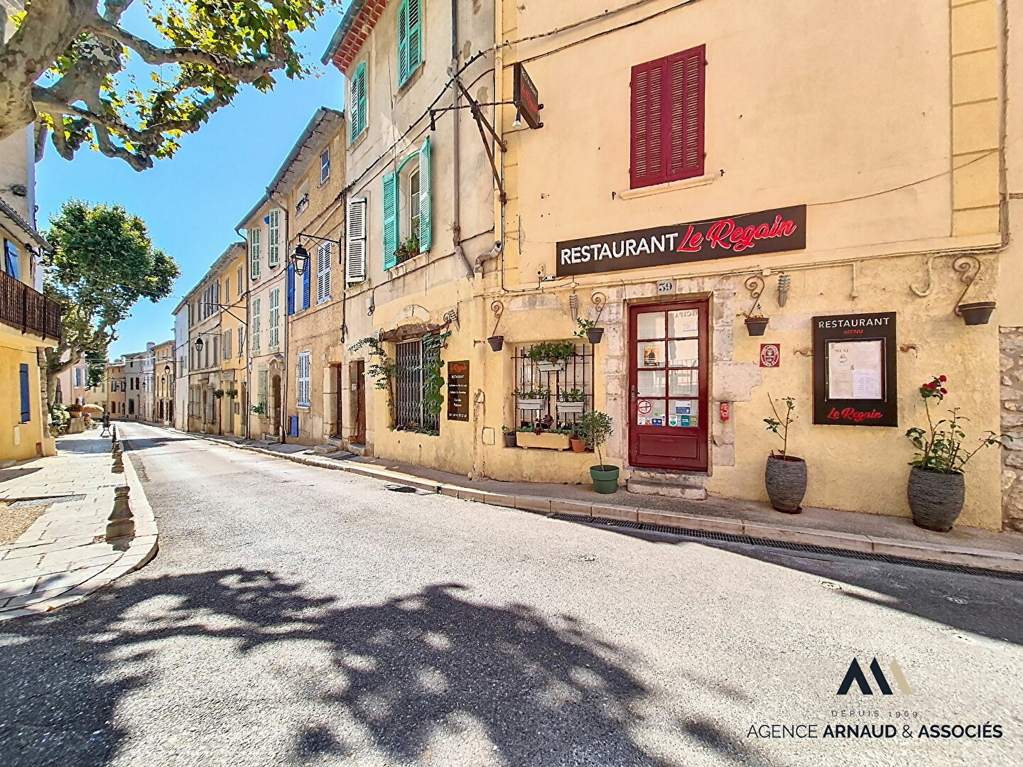 Locaux à vendre - 132m2 - La Cadière-D'azur (83740)