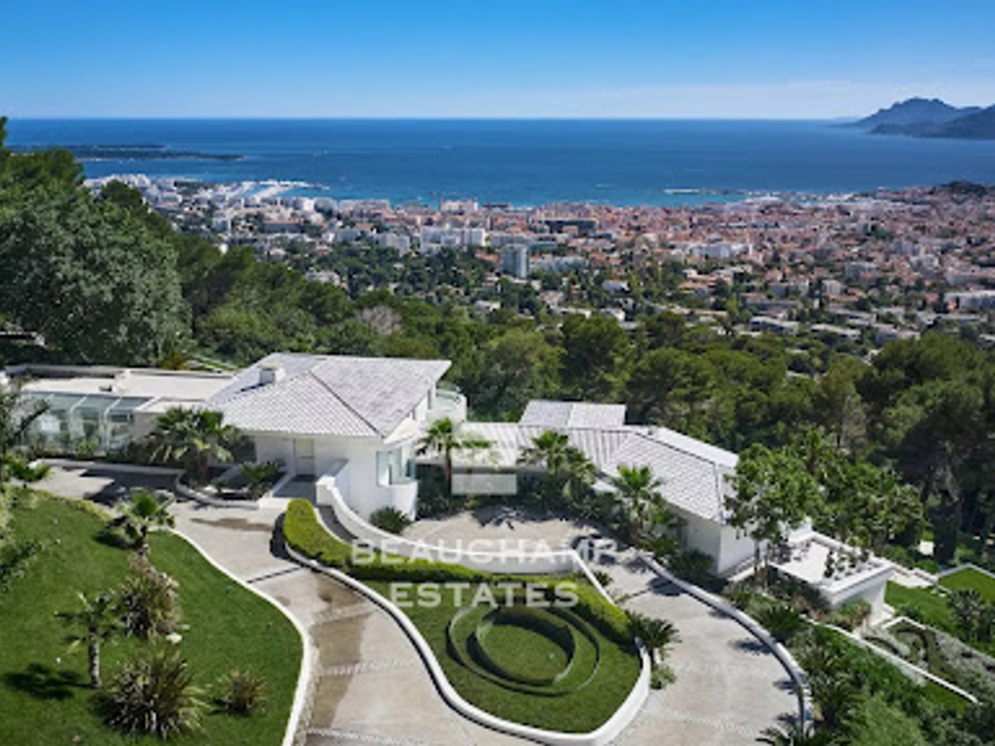 Maison à vendre - 30 pièces - 1529m2 - Cannes (06400)