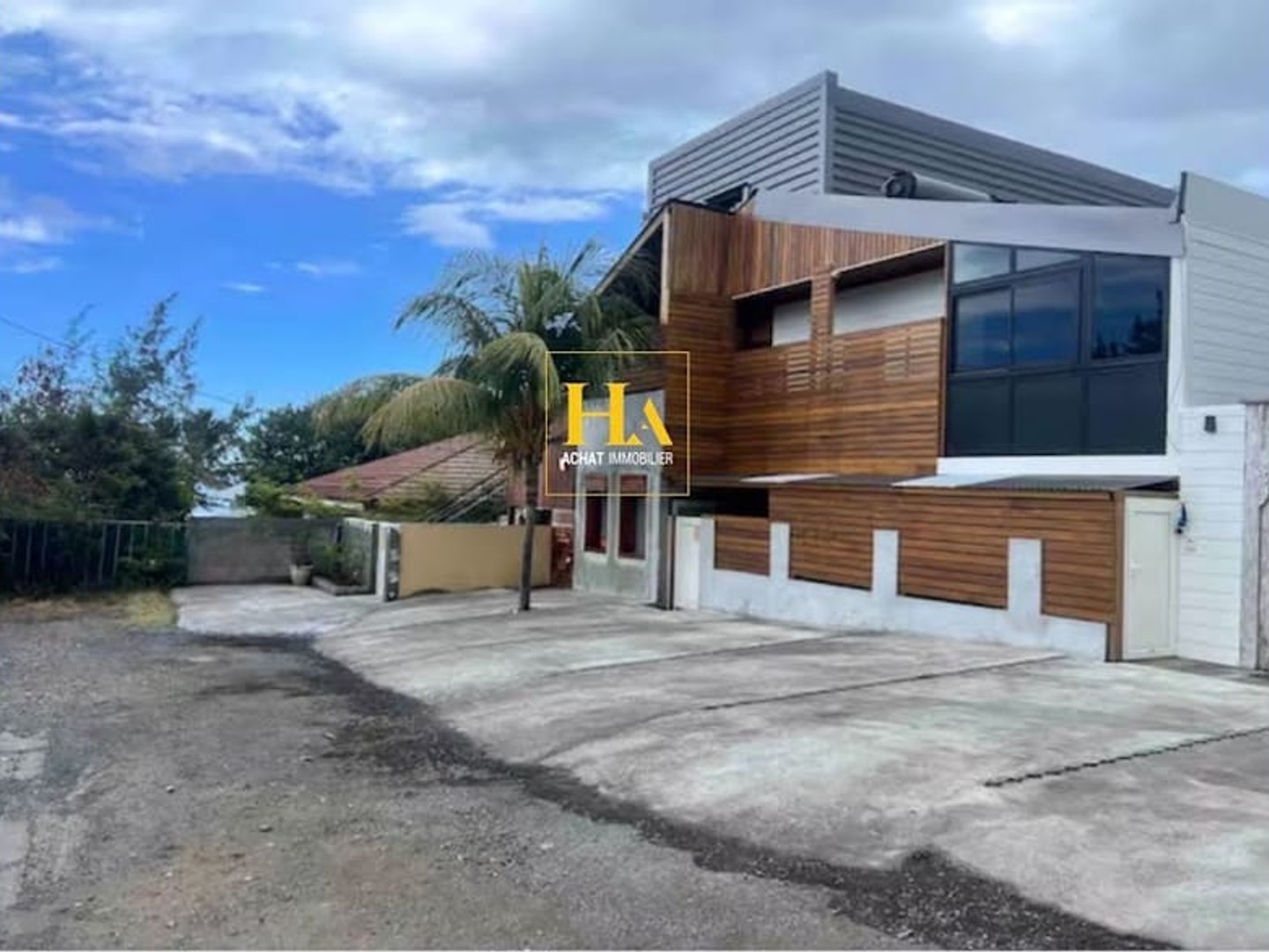 Maison 16 pièces 363 m²