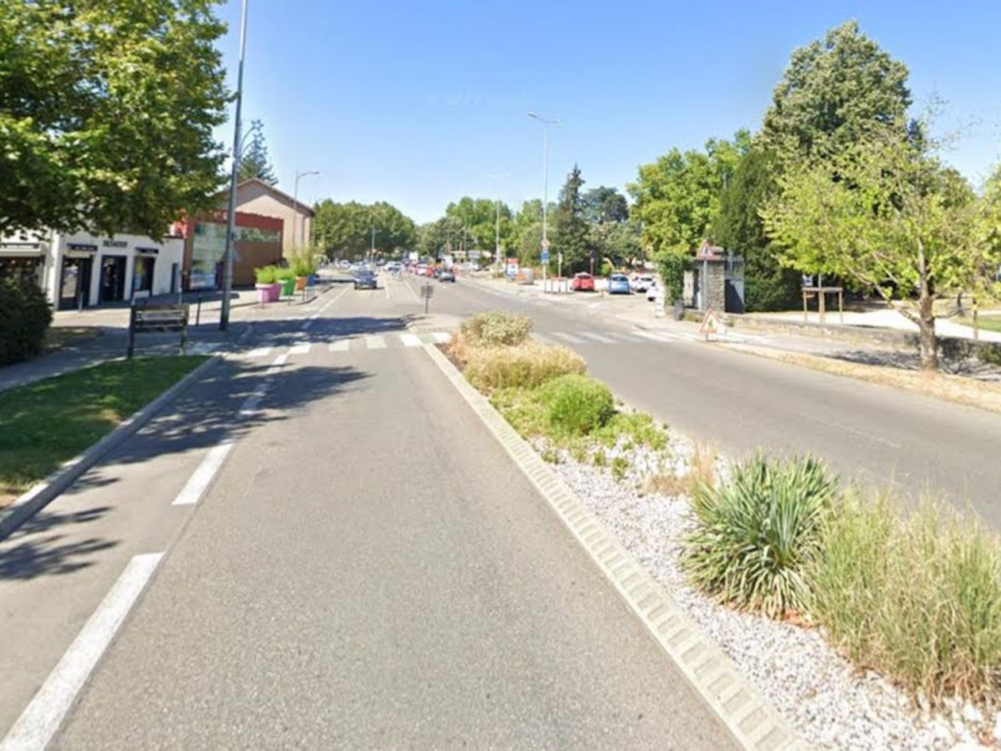 Local 1178 m²
