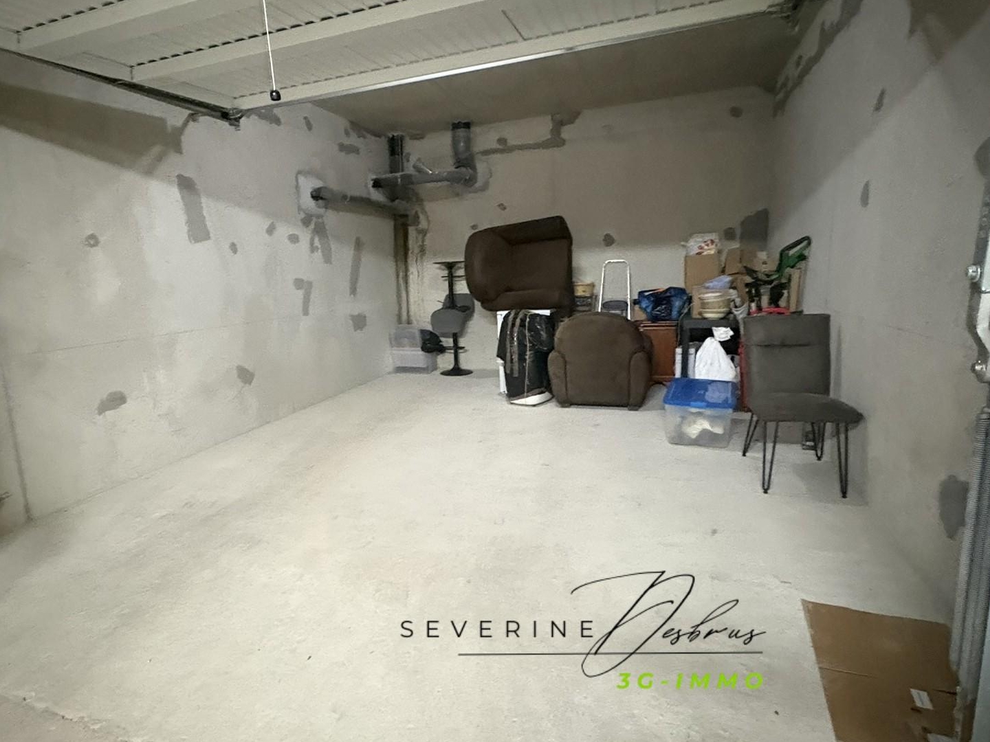 Parking / garage / box à vendre - 23m2 - Vaujany (38114)