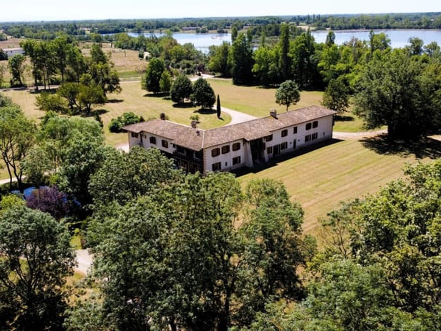 Lapeyrouse - Propriété de 920 m²