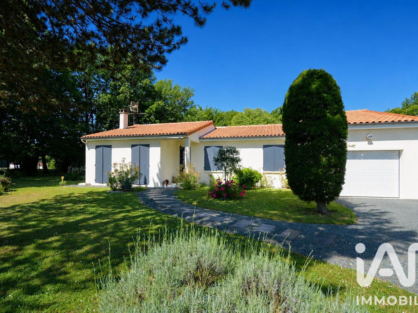 Maison à vendre - 5 pièces - 100m2 - Chermignac (17460)