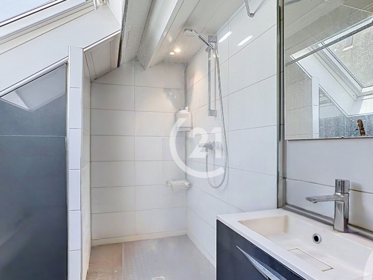 Appartement à vendre - 2 pièces - 101m2 - Belfort (90000)