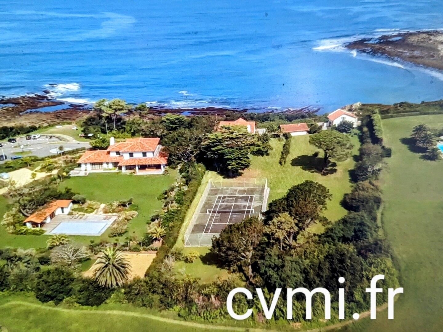 Maison à vendre - 9 pièces - 250m2 - Saint-Jean-De-Luz (64500)