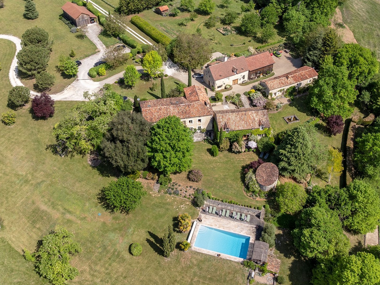 Domaine d'exception sur 17 hectares entre Bergerac et Périgueux AUX PORTE