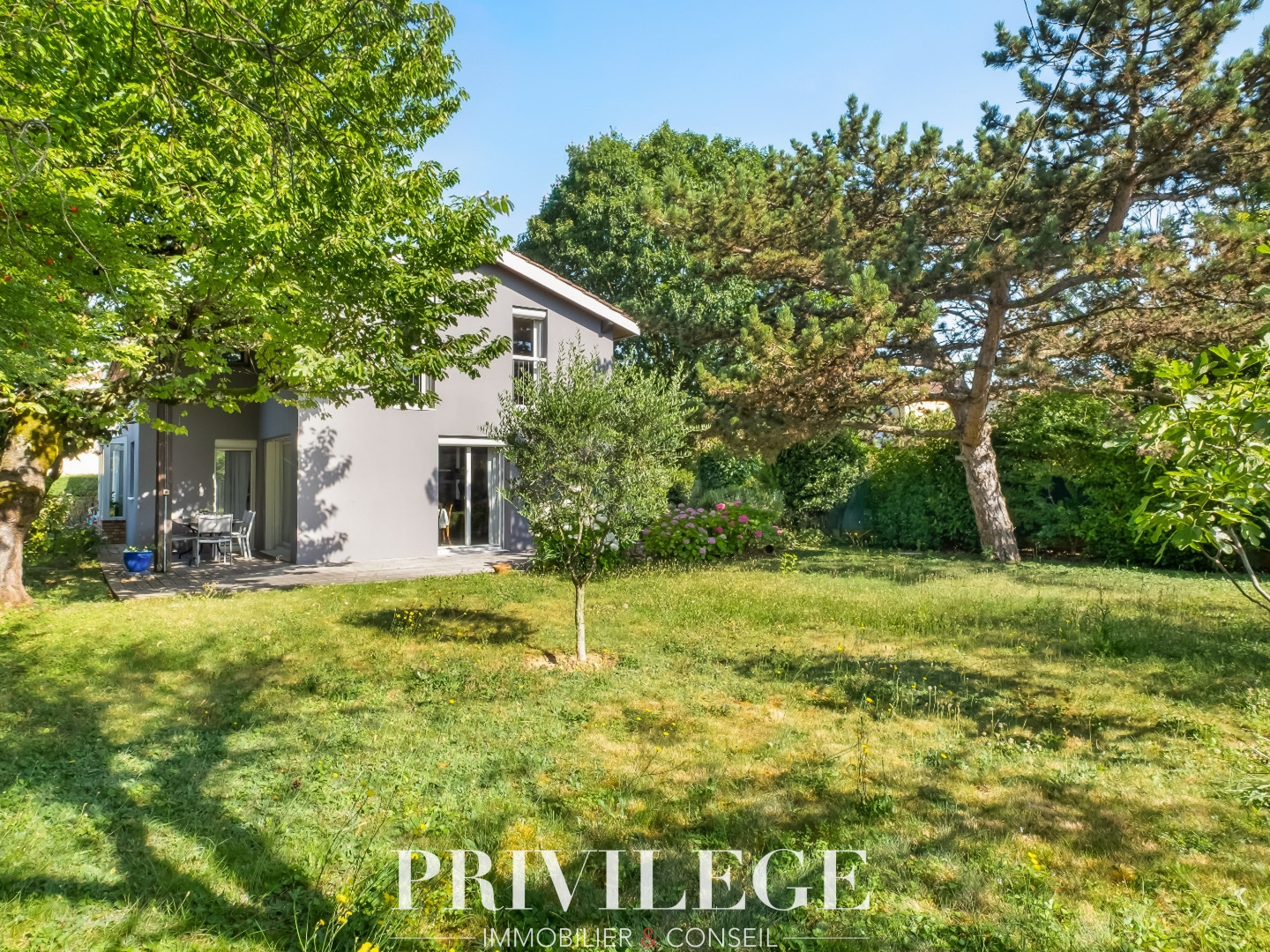 Terrain en individuel 709 m²