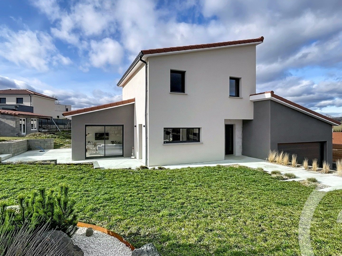 Maison 4 pièces 165 m²