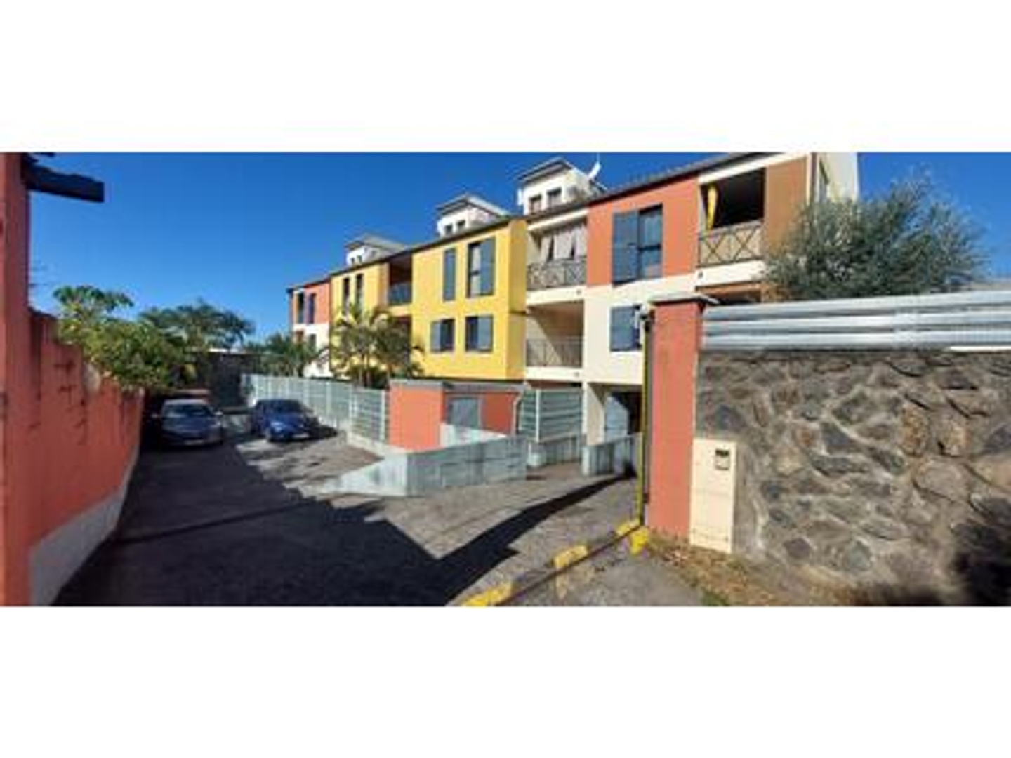 Appartement à vendre - 3 pièces - 52m2 - Saint-Denis (97490)
