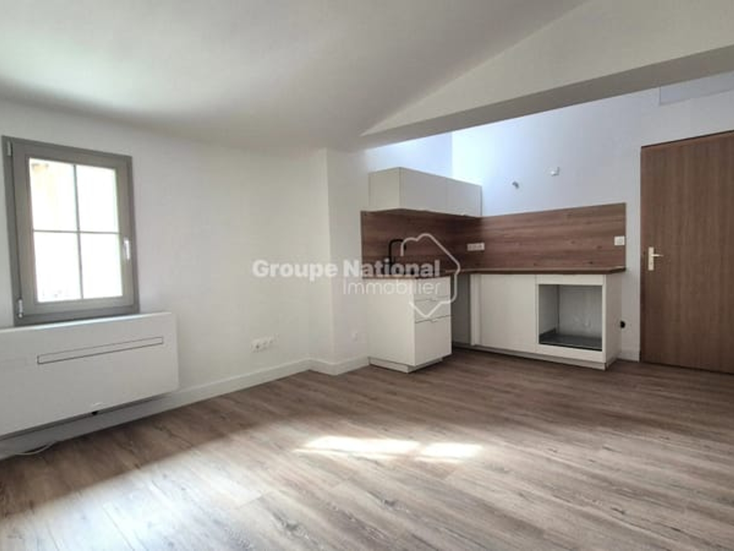 Appartement à vendre - 2 pièces - 37m2 - Saint-Didier (84210)