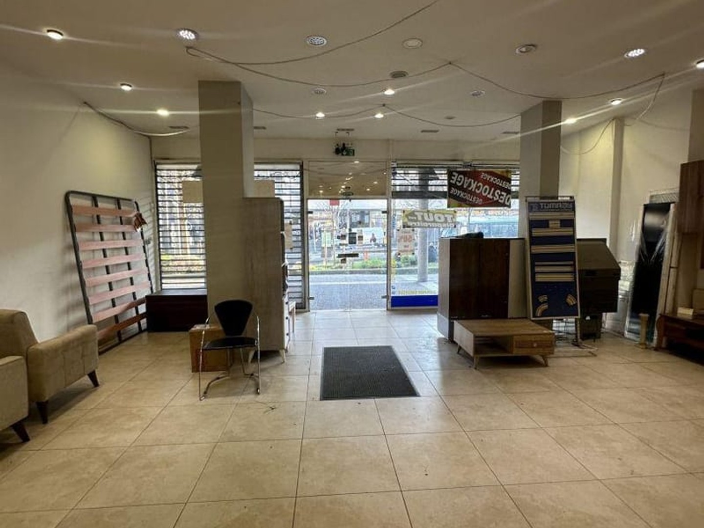 Immeuble commercial 410 m²