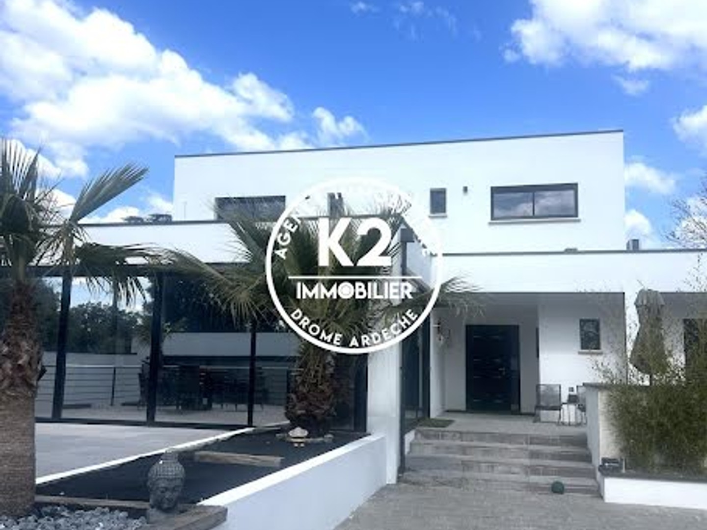 Villa 6 pièces 240 m²