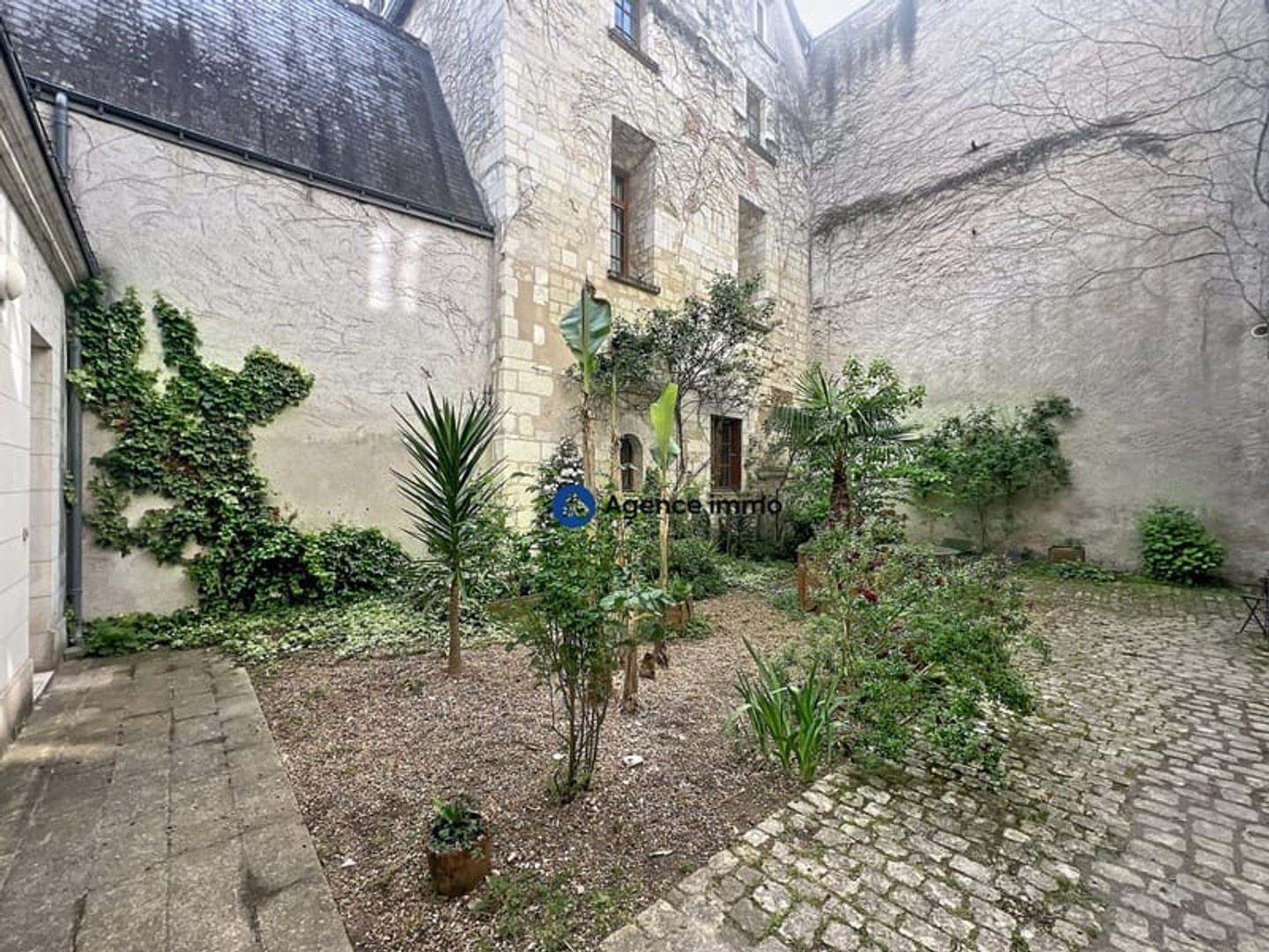 Studio 1 pièce 30 m²