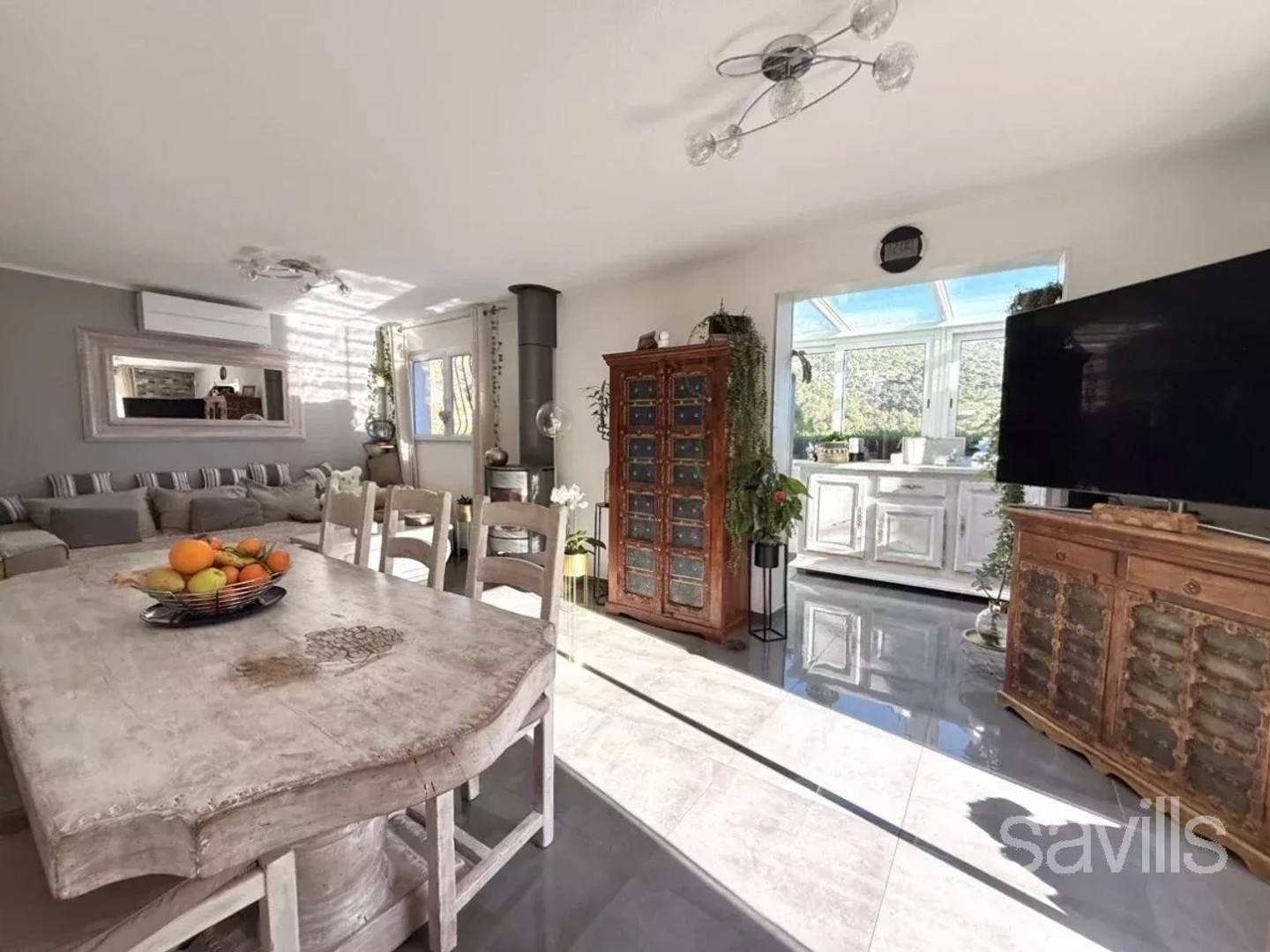 Maison moderne à Èze avec jacuzzi et piscine