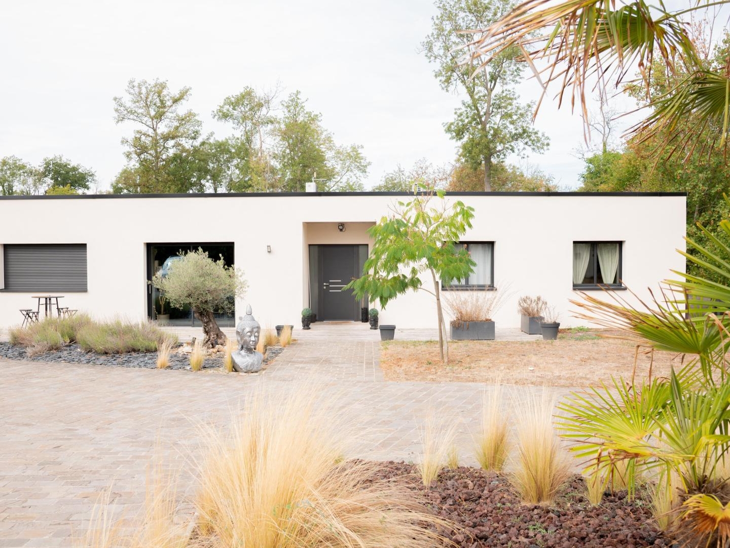 Propriété de standing 360 m² avec piscine