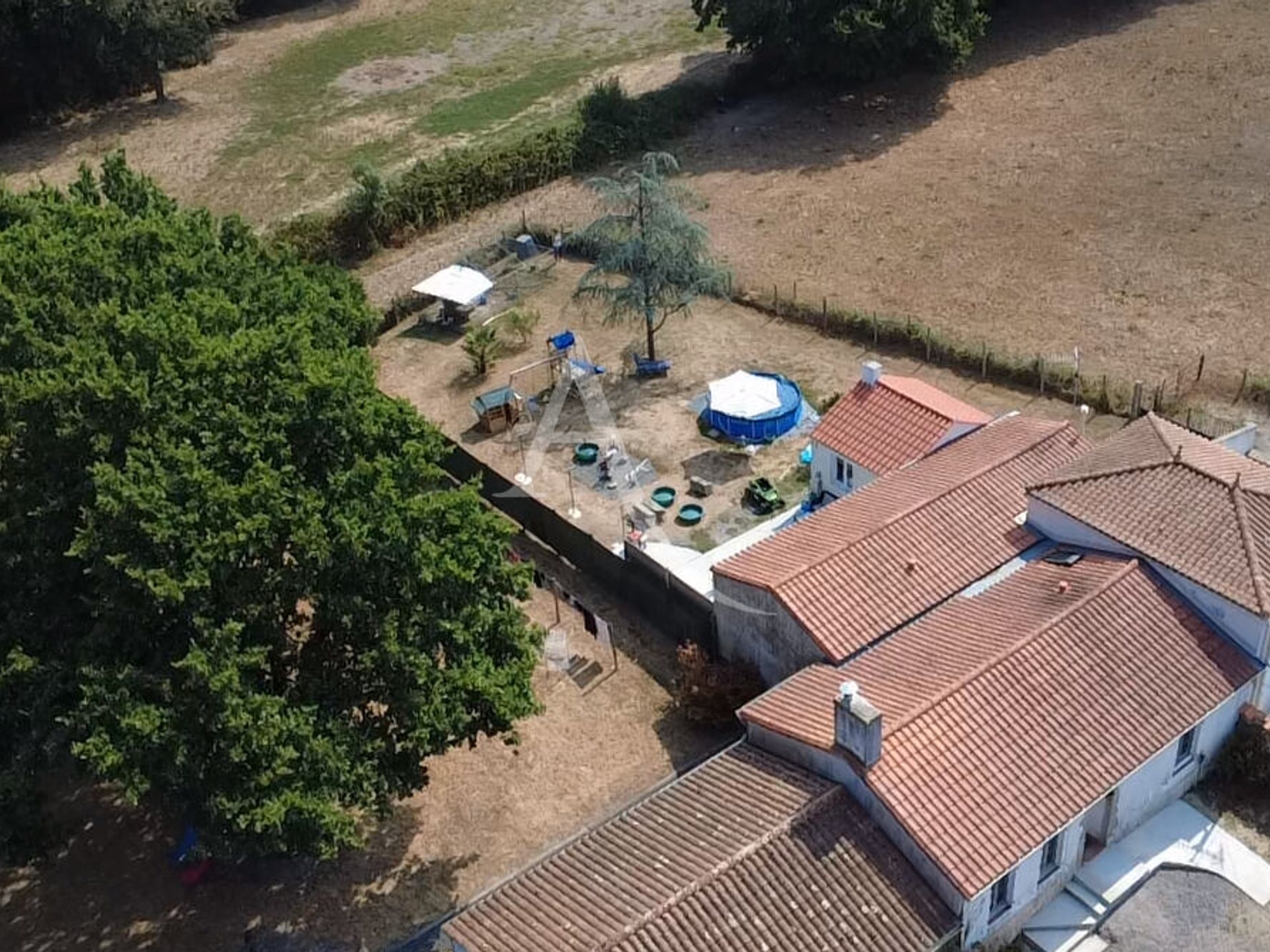 Maison à vendre - 5 pièces - 105m2 - Saint-Julien-Des-... (85150)