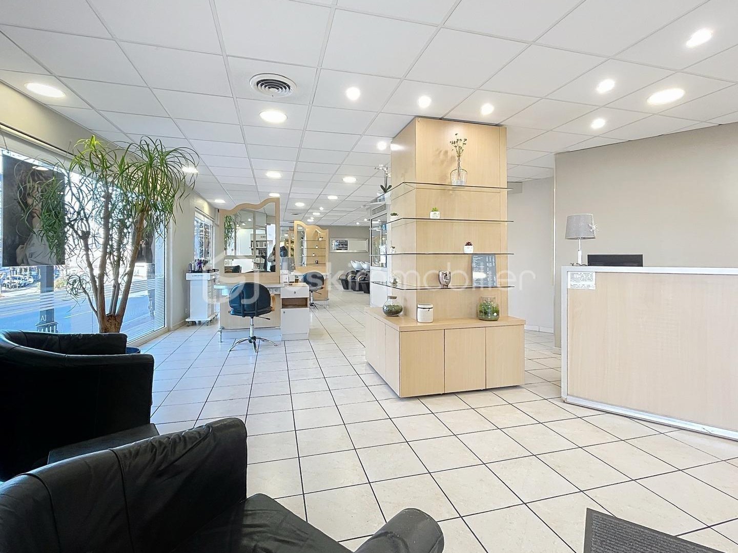Local commercial 130 m²
