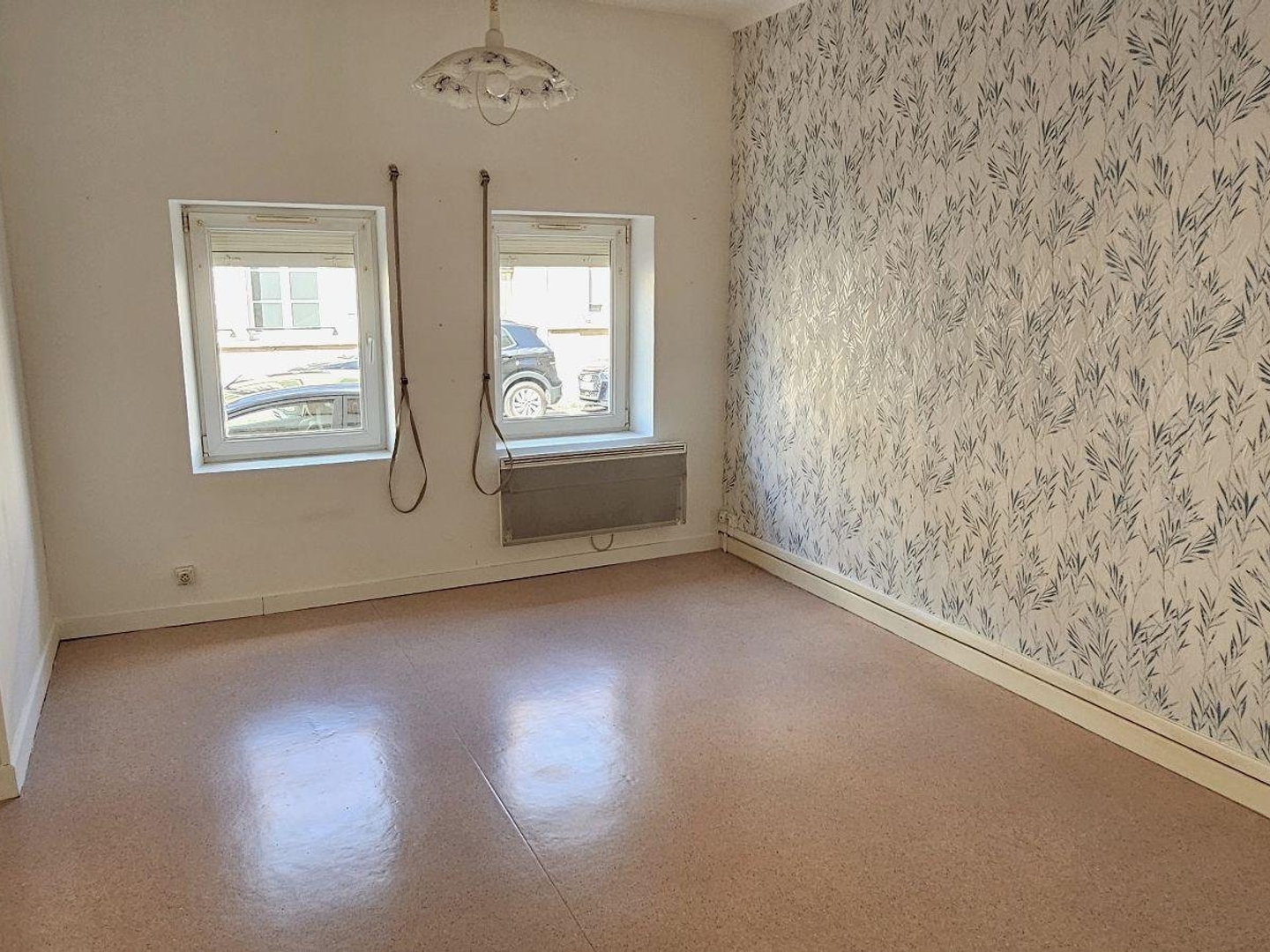Immeuble à vendre - 136m2 - Vitry-Le-François (51300)