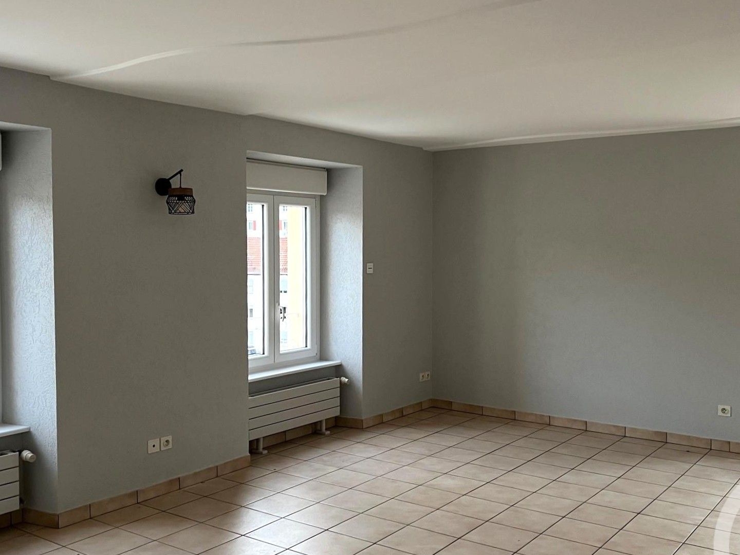 Immeuble à vendre - 380m2 - Villers-Le-Lac (25130)