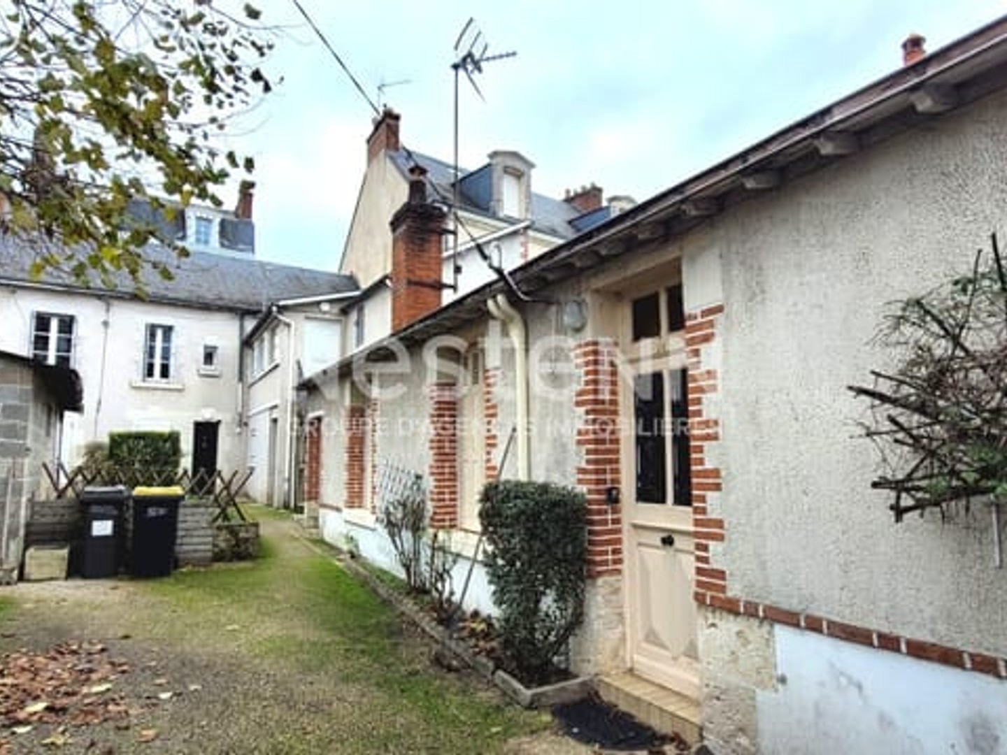 Hôtel 212 m²