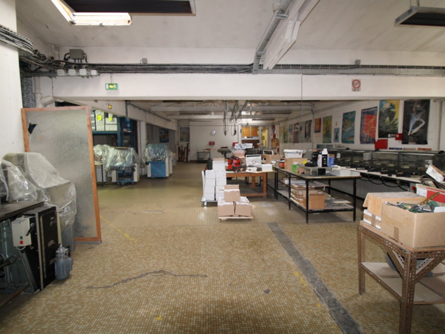 Locaux à vendre - 1474m2 - Bonnières-Sur-Seine (78270)