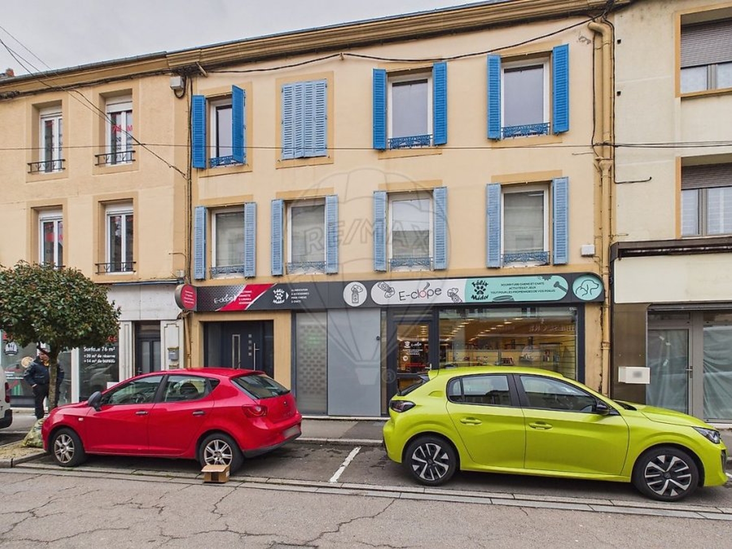 Immeuble 12 pièces 240 m²
