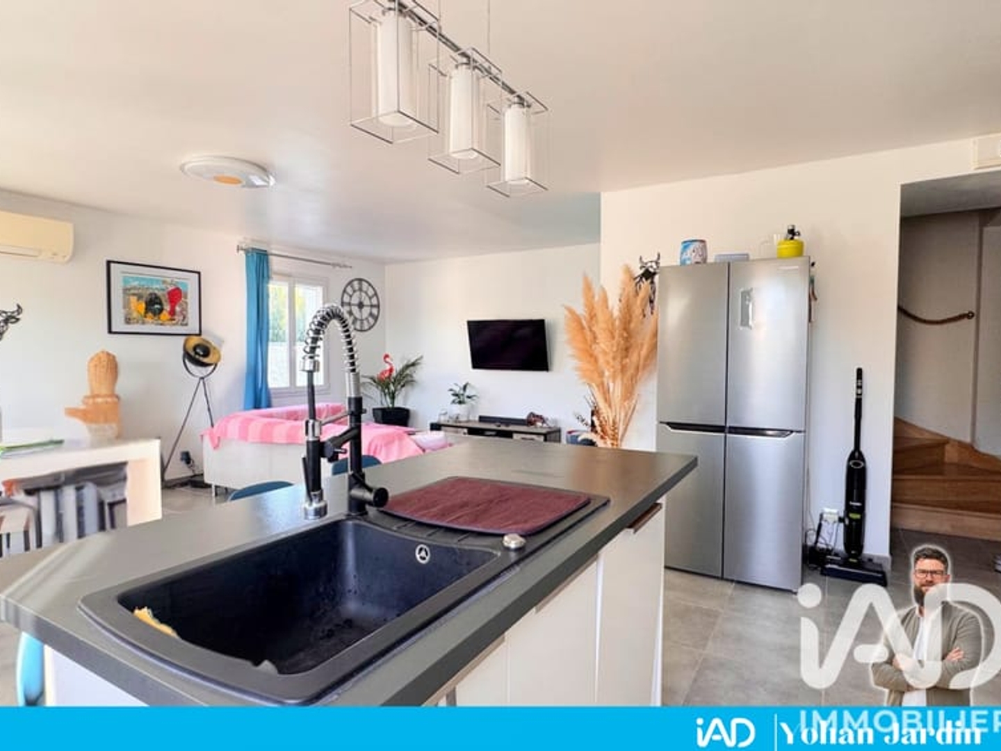 Maison à vendre - 4 pièces - 81m2 - Saint-Gilles (30800)
