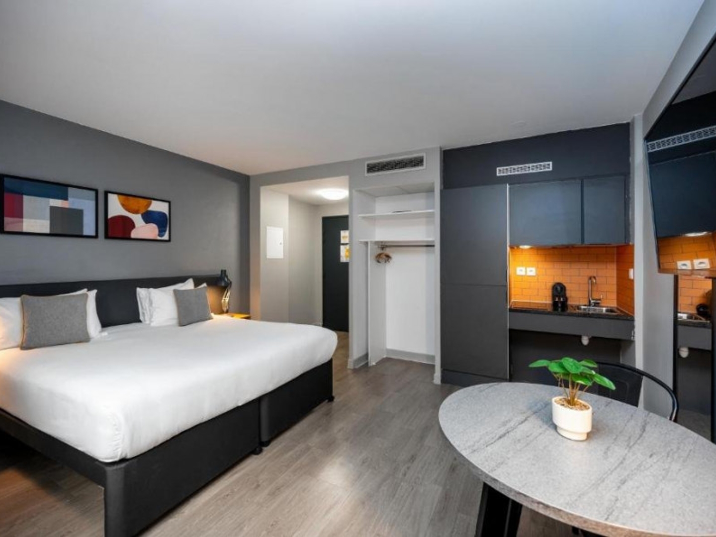 Appartement à vendre - 1 pièce - 19m2 - Marseille 1e (13001)