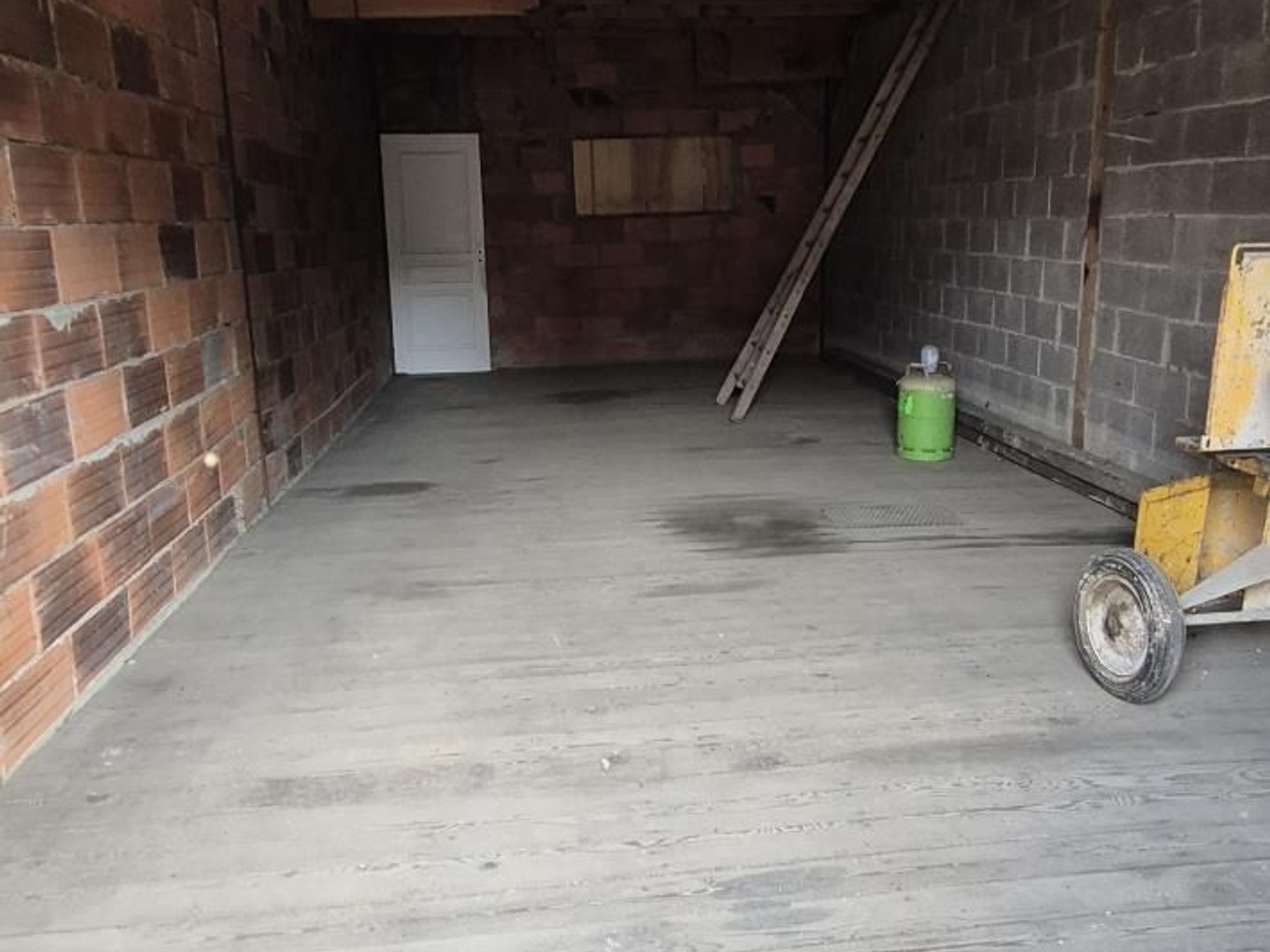 Parking / garage / box à vendre - 51m2 - Louhans (71500)