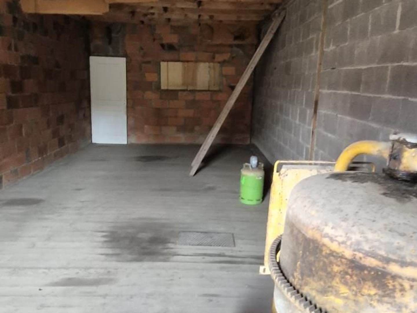 Parking / garage / box à vendre - 51m2 - Louhans (71500)