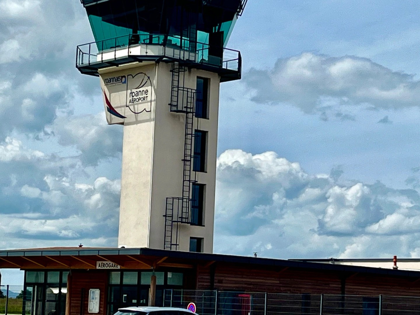 Commerce 4 pièces 570 m²