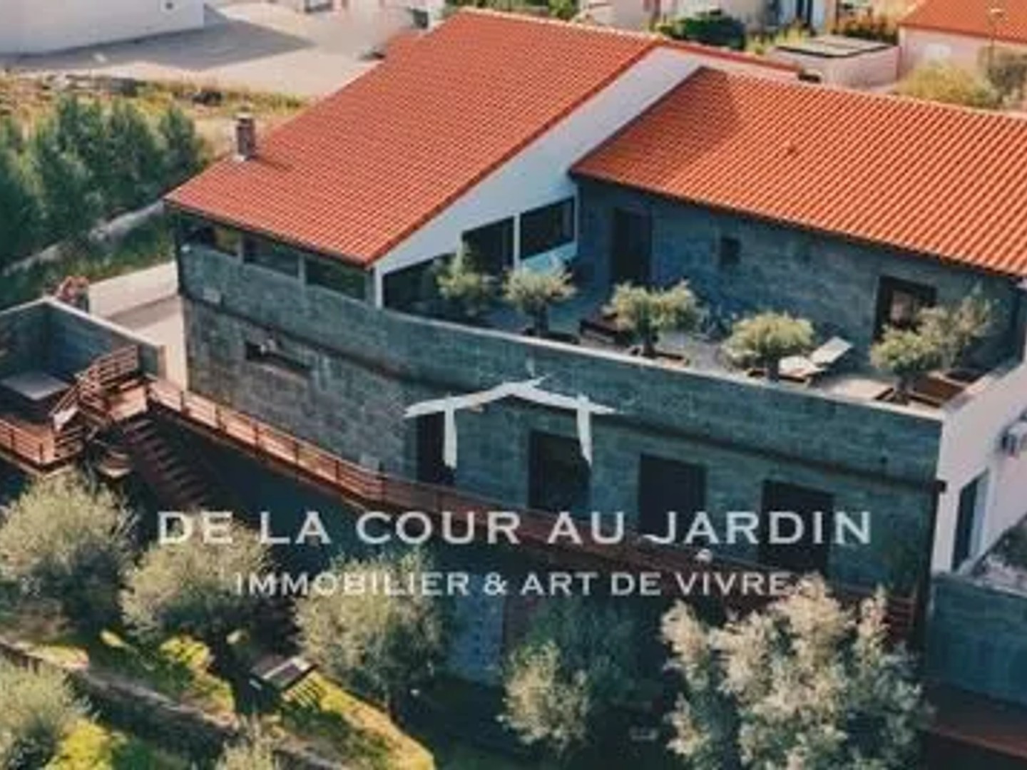 Villa 12 pièces 103 m²
