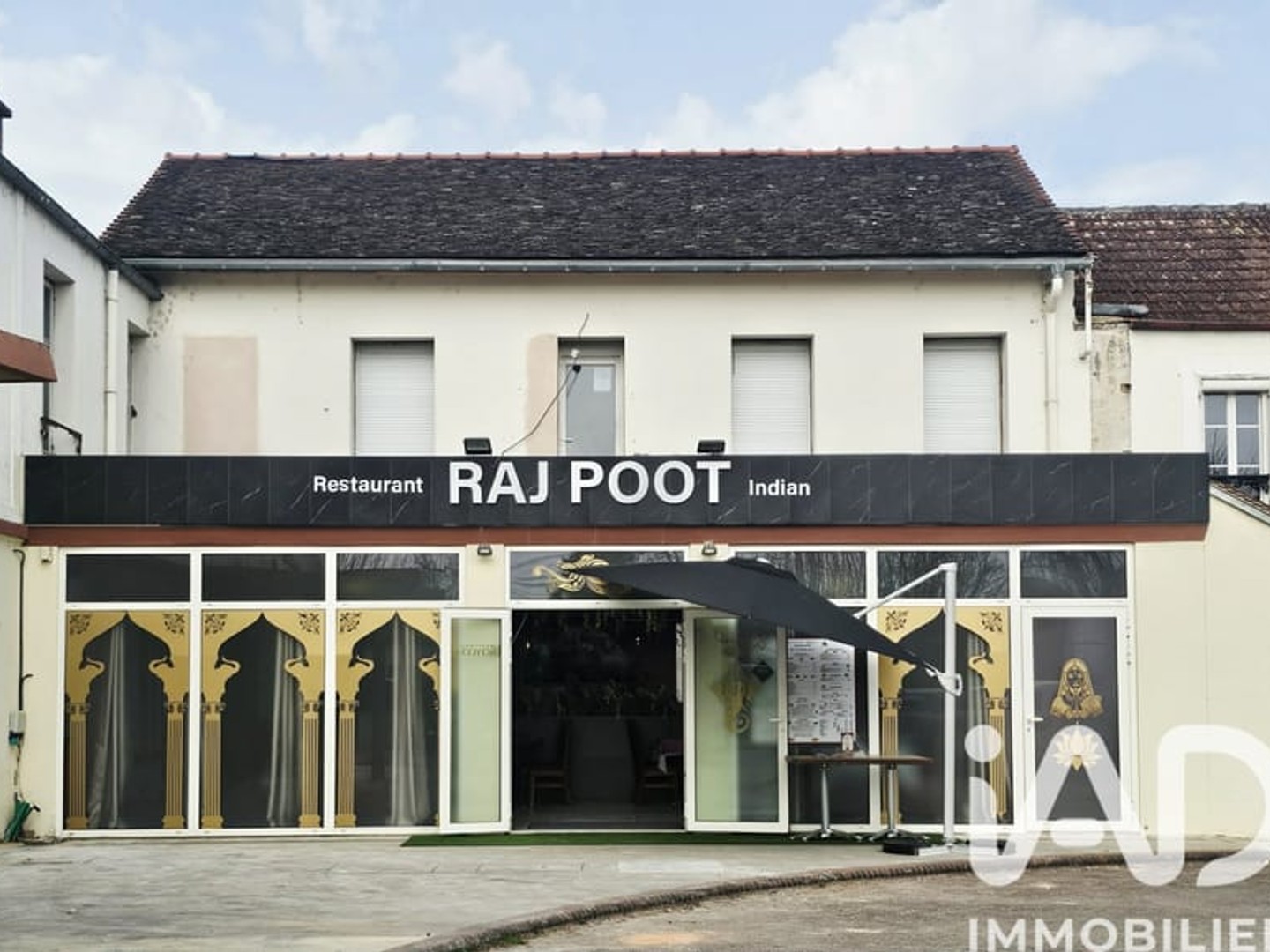 Maison avec appartements 250 m²