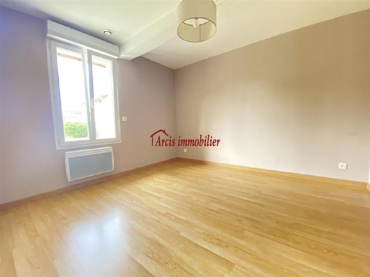 Maison à vendre - 4 pièces - 103m2 - Arcis-Sur-Aube (10700)