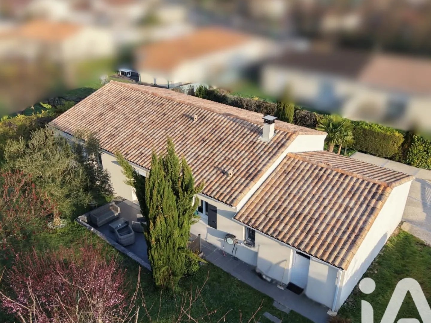 Maison à vendre - 5 pièces - 120m2 - L'isle-D'espagnac (16340)