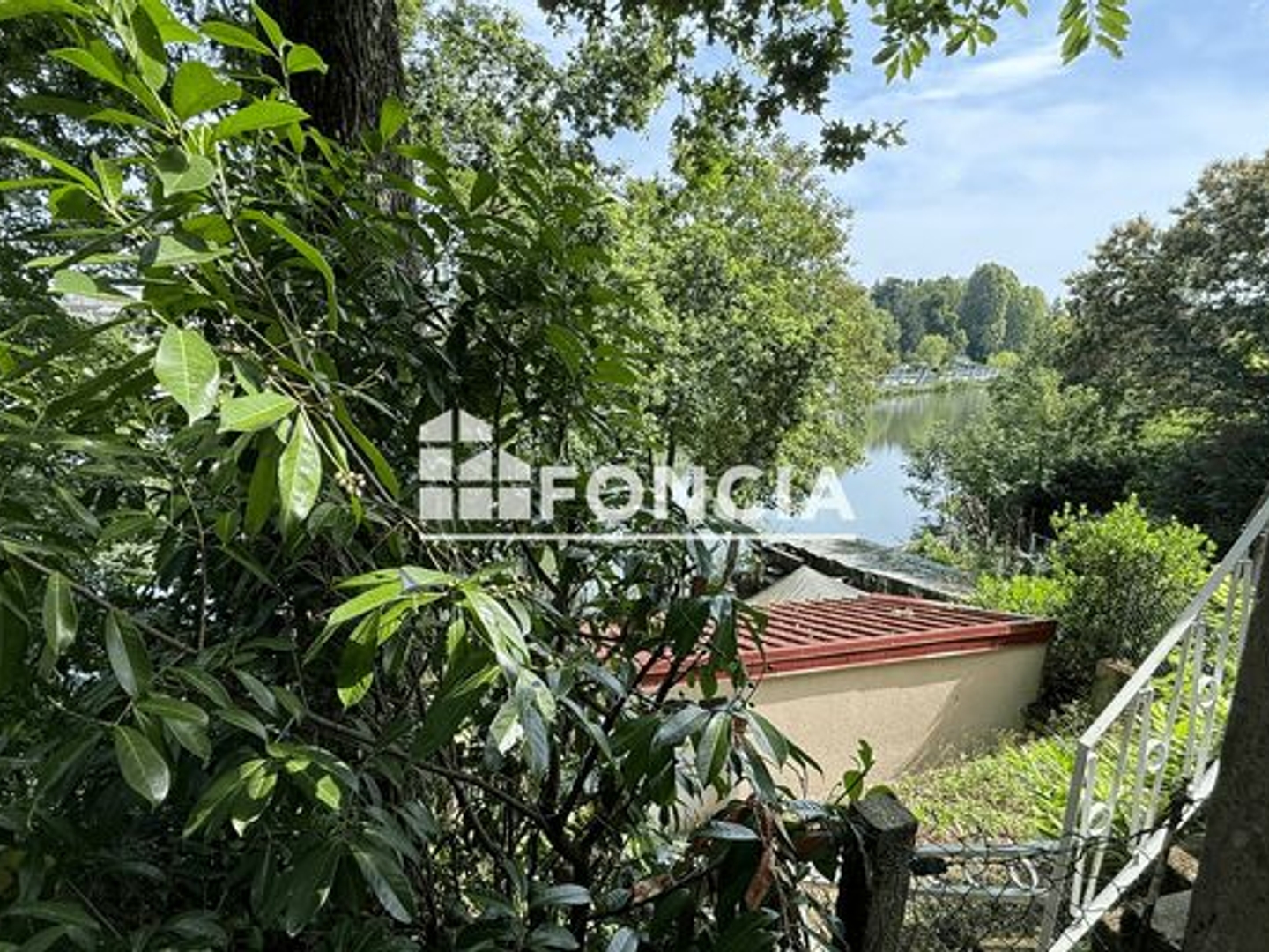 Immeuble à vendre - 133m2 - Le Mans (72100)