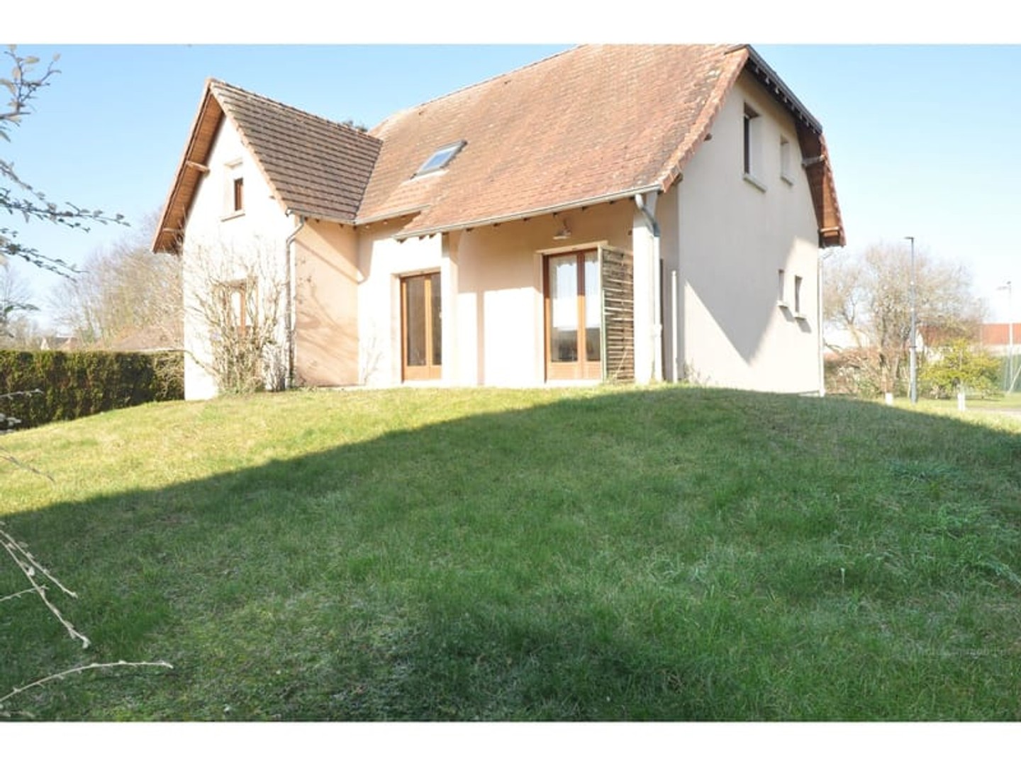 SUPERBE MAISON FAMILIALE AU NOES PRES TROYES