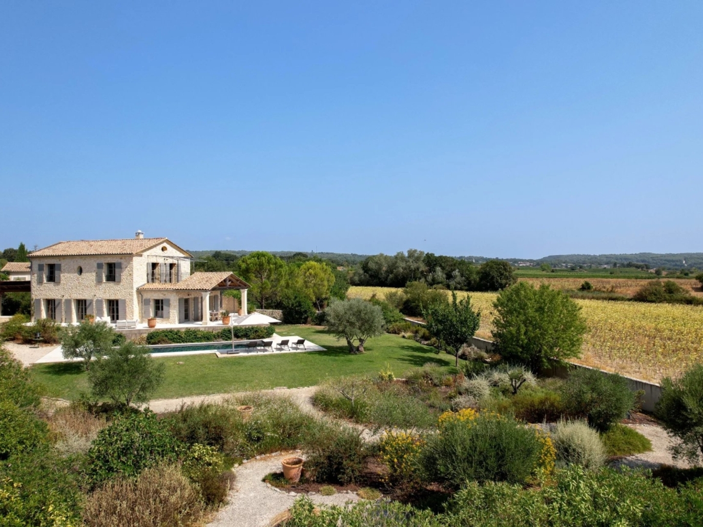 Maison à vendre - 6 pièces - 202m2 - Uzès (30700)