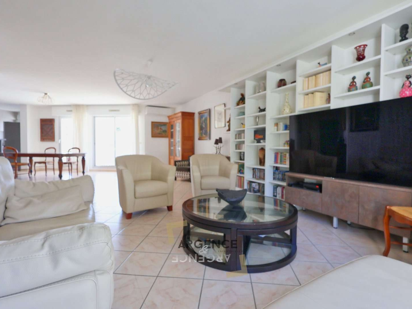 Appartement 6 pièces 160 m²