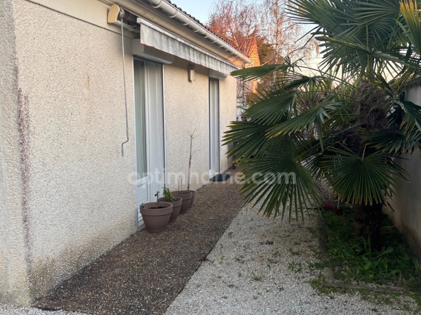 Maison à vendre - 3 pièces - 72m2 - Roullet-Saint-Est... (16440)