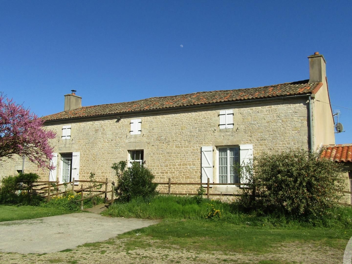 Maison 5 pièces 300 m²