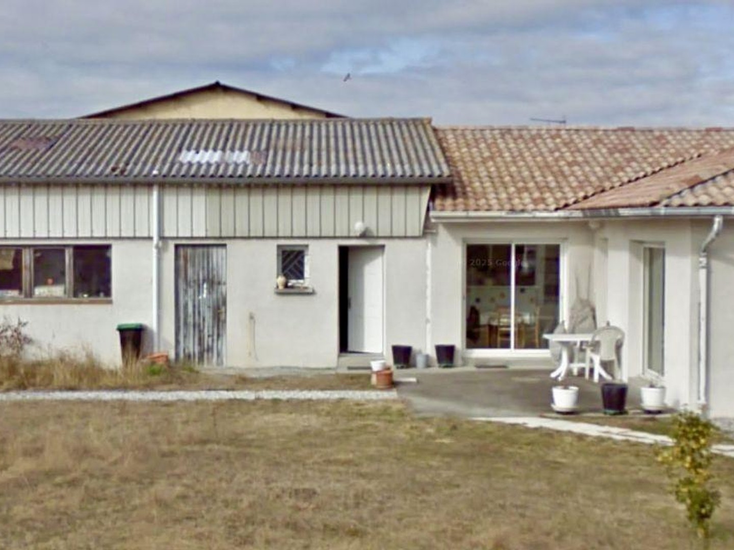 Immeuble commercial 263 m²