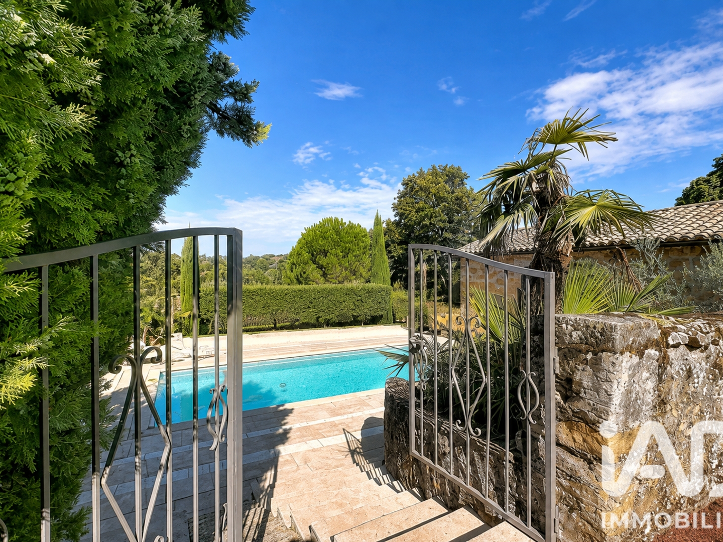 Maison à vendre - 9 pièces - 220m2 - Saint-Cyr-Au-Mont... (69450)